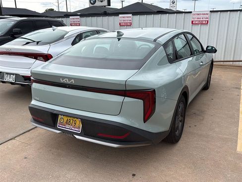 Used 2025 Kia K4 FWD image 9