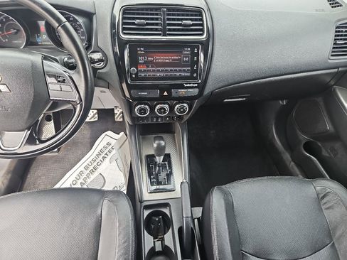 Used 2018 Mitsubishi Outlander Sport SEL image 25
