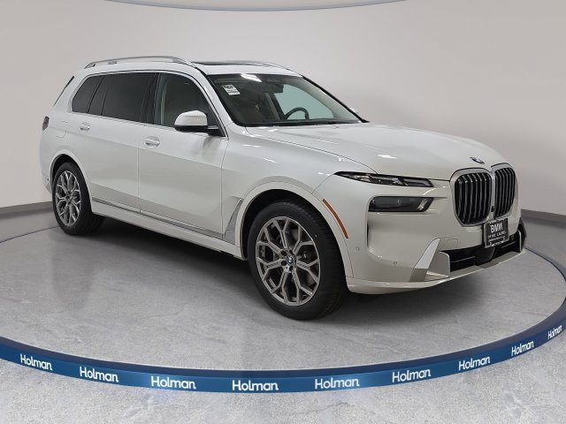Used 2023 BMW X7 xDrive40i AWD/4WD image 4