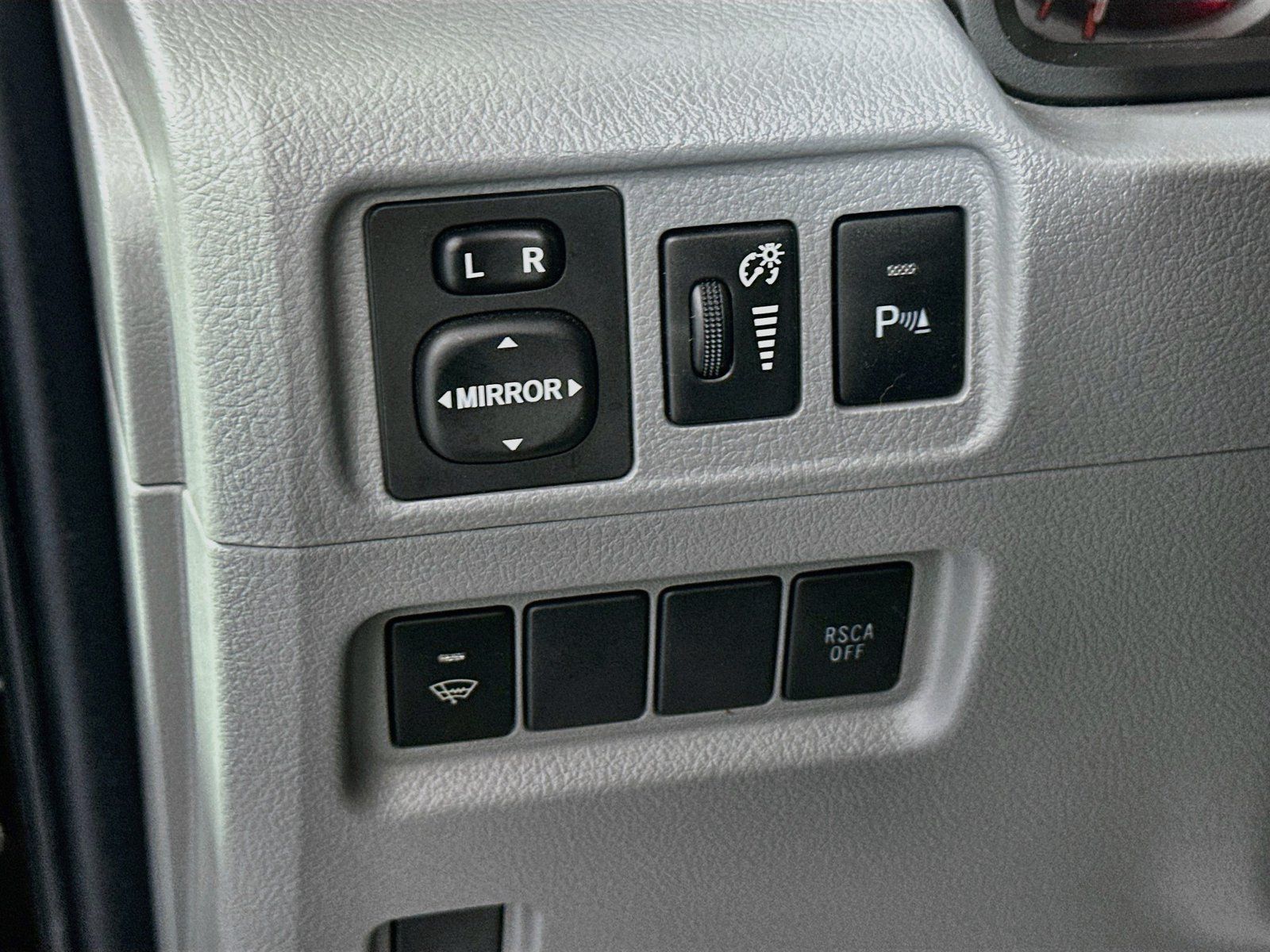 Used 2013 Toyota 4Runner SR5 AWD/4WD image 10