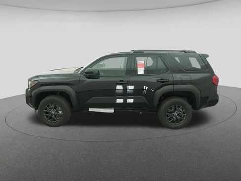 New 2026 Toyota 4Runner SR5 AWD/4WD image 3