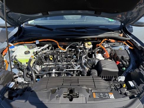 New 2026 Ford Escape SE w/ Class II Trailer Tow Package image 23