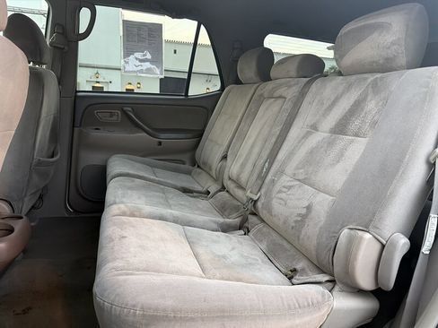 Used 2007 Toyota Sequoia SR5 image 15