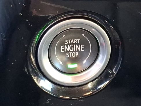 Used 2022 Chevrolet Silverado 1500 LT image 25