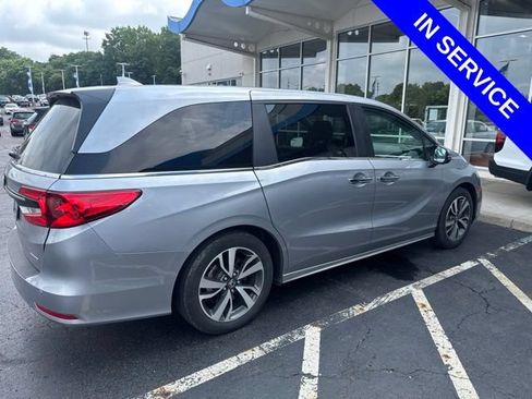 Used 2023 Honda Odyssey Touring image 5