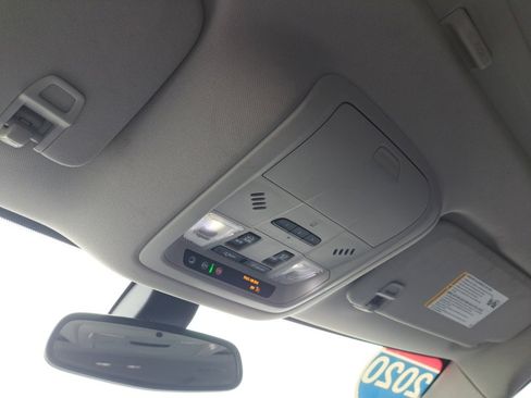 Used 2020 Buick Enclave Essence w/ Sport Touring Edition image 33