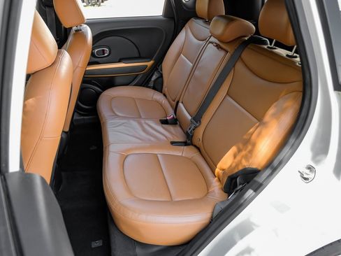 Used 2015 Kia Soul ! w/ Sun & Sound Package image 48