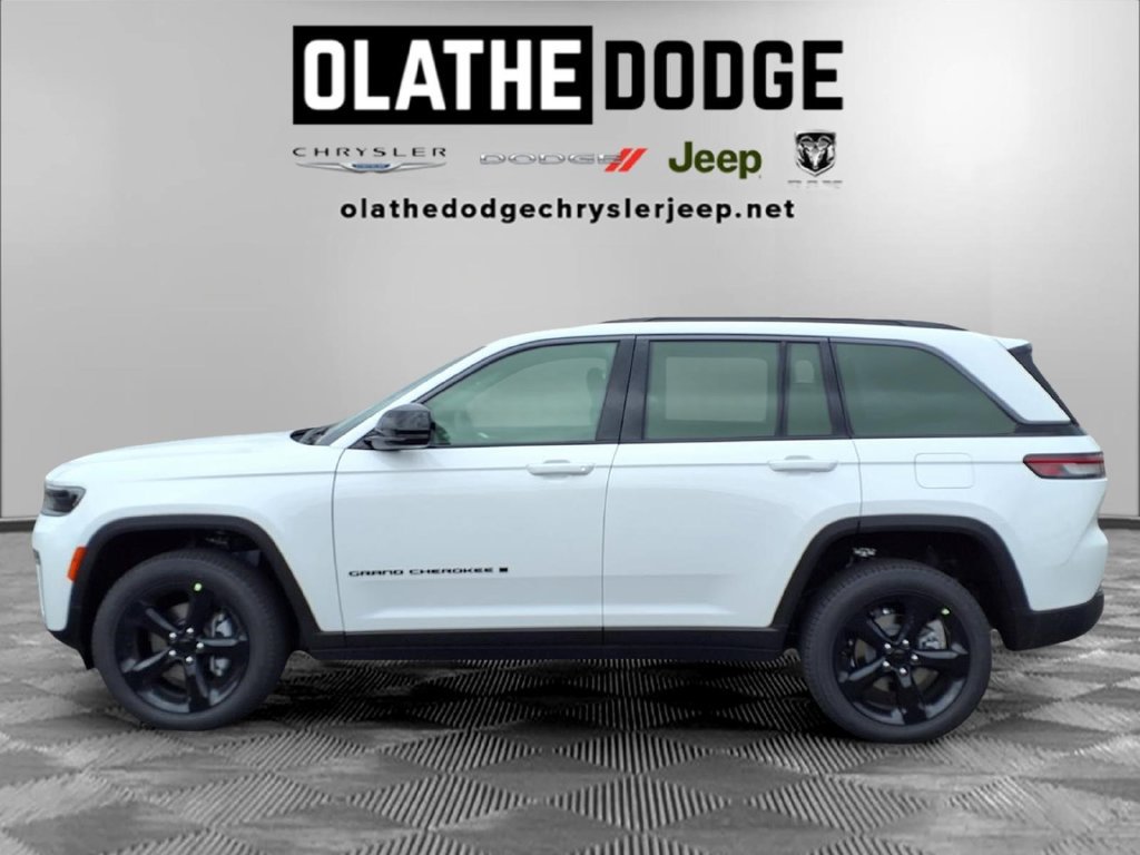 New 2026 Jeep Grand Cherokee Limited w/ Limited Altitude Package AWD/4WD image 25