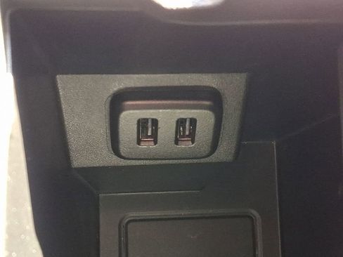 Used 2021 Chevrolet Equinox Premier image 31