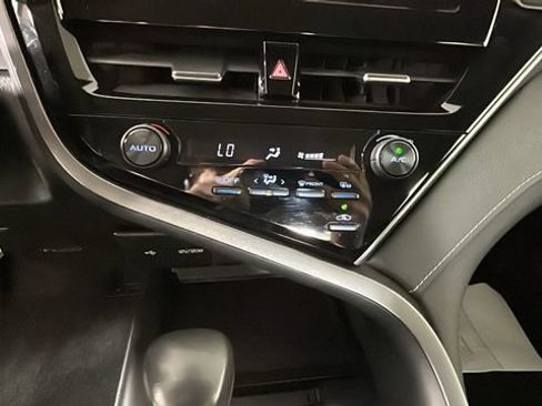 Used 2024 Toyota Camry SE FWD image 21