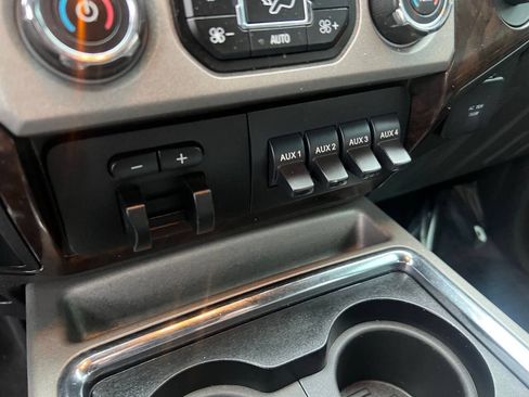 Used 2014 Ford F250 Platinum AWD/4WD image 33