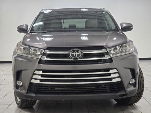 Certified 2019 Toyota Highlander Limited w/ Protection Package #3 image 12