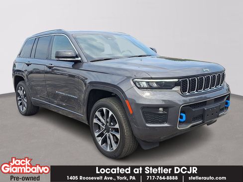 Certified 2024 Jeep Grand Cherokee Overland w/ Trailer Tow Package image 1