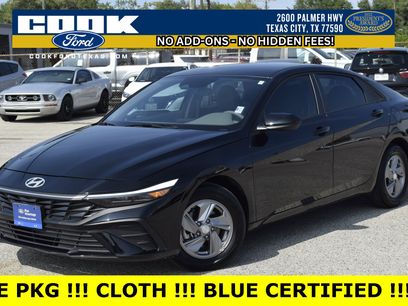 Used 2025 Hyundai Elantra SE