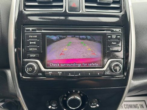 Used 2016 Nissan Versa Note SV FWD image 18