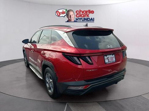 Used 2023 Hyundai Tucson SEL FWD image 2