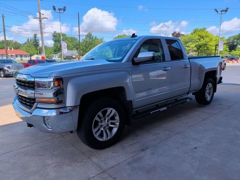 Used 2017 Chevrolet Silverado 1500 LT w/ All Star Edition AWD/4WD image 3