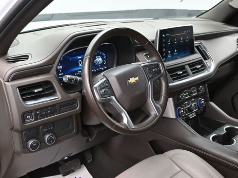 Used 2023 Chevrolet Suburban LT image 17