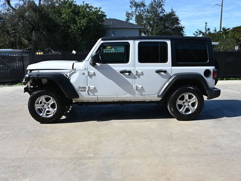 Used 2021 Jeep Wrangler Unlimited Sport image 7