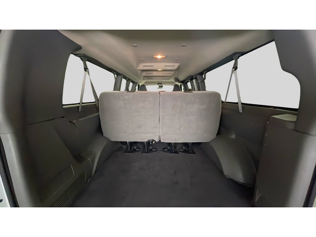 Used 2024 Chevrolet Express 3500 LT w/ LT Preferred Equipment Group RWD image 14