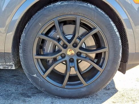 New 2026 Porsche Cayenne E-Hybrid AWD/4WD image 11