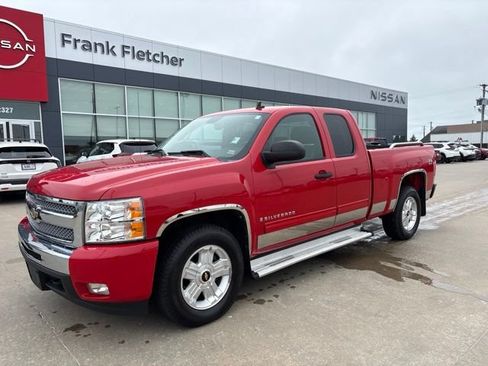 Used 2009 Chevrolet Silverado 1500 LT w/ Power Pack Plus AWD/4WD image 1