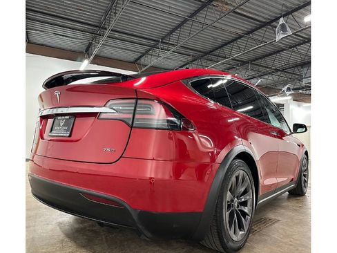 Used 2018 Tesla Model X 75D image 13