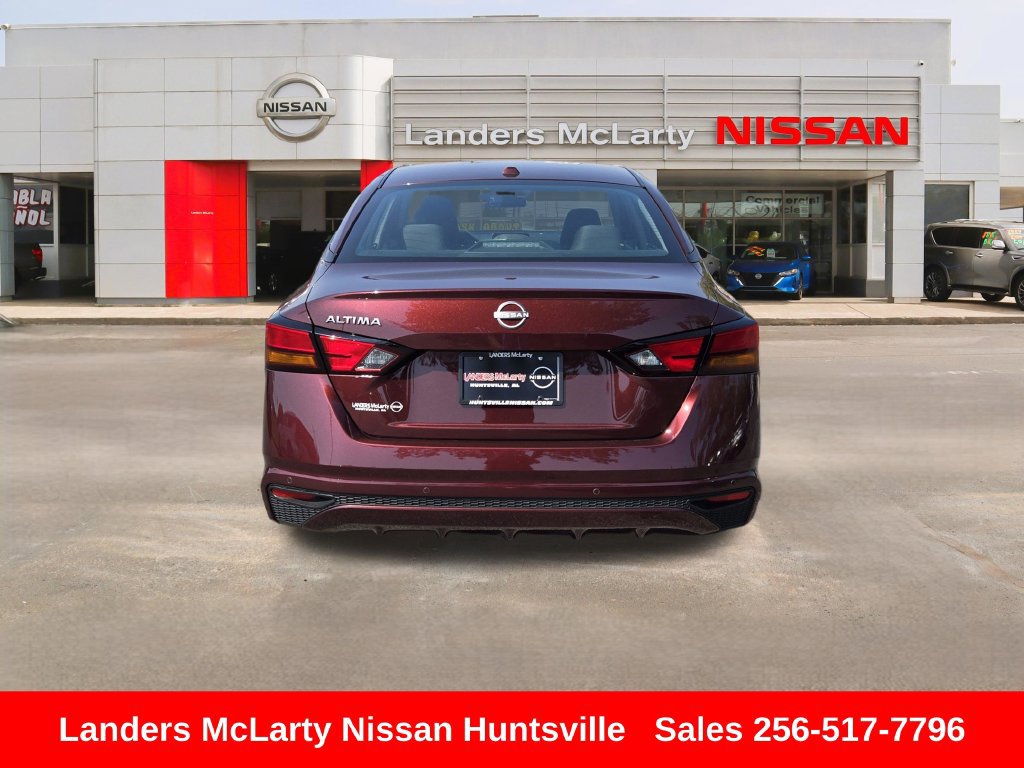Used 2025 Nissan Altima 2.5 SV FWD image 5