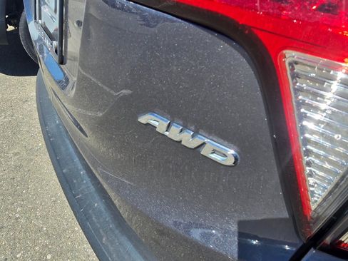 Used 2019 Honda HR-V LX image 10