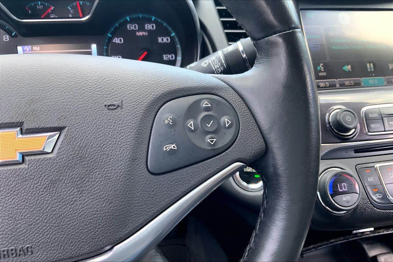 Used 2015 Chevrolet Impala LTZ FWD image 25