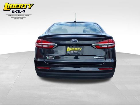 Used 2019 Ford Fusion Energi Titanium image 4