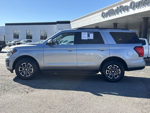 Used 2024 Ford Expedition XLT image 7