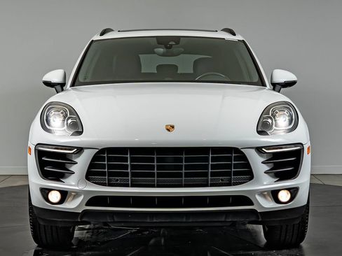 Used 2018 Porsche Macan AWD/4WD image 11