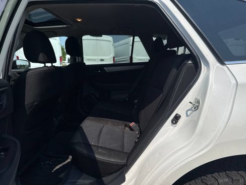 Used 2019 Subaru Outback 2.5i Premium AWD/4WD image 9