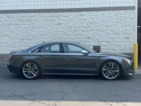 Used 2017 Audi S8 Plus AWD/4WD image 17