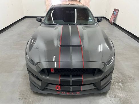 Used 2018 Ford Mustang Shelby GT350R w/ GT350R Equipment Group 920A RWD image 4