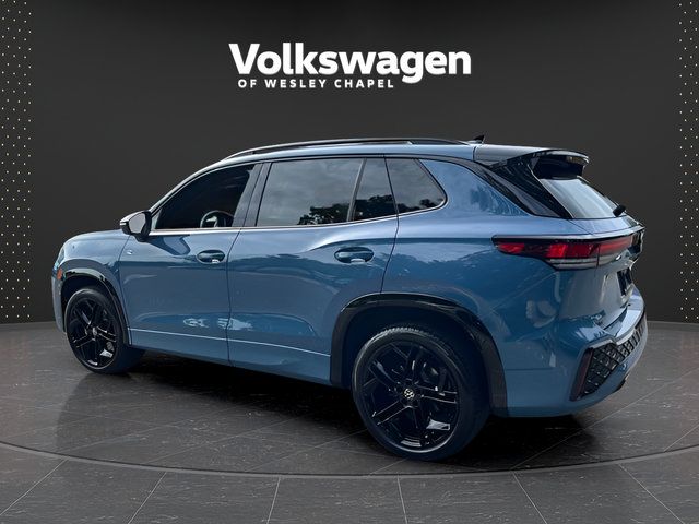 Certified 2025 Volkswagen Tiguan SE R-Line AWD/4WD image 6