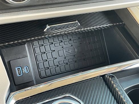 Used 2024 Ford Expedition Limited image 26