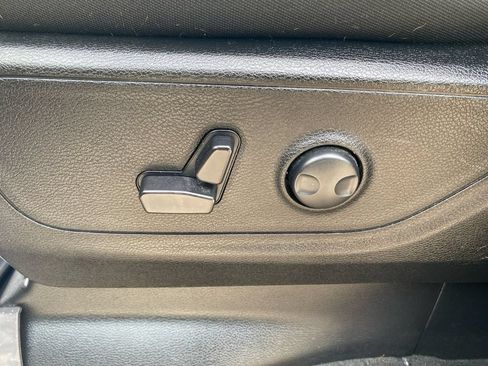 Used 2023 RAM 1500 Big Horn AWD/4WD image 22