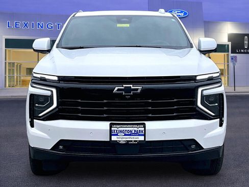 Used 2025 Chevrolet Tahoe RST w/ Comfort Package AWD/4WD image 2