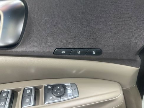 New 2026 Kia Carnival EX image 13