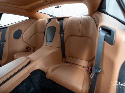 Used 2020 Aston Martin DB11 AMR image 31