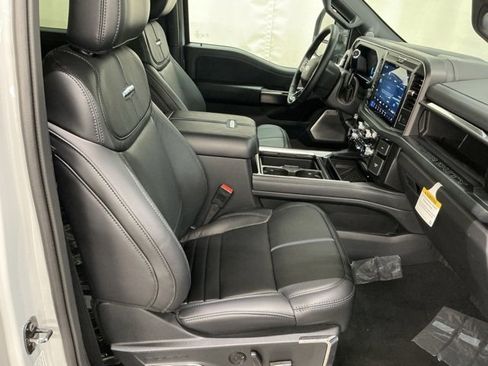 New 2026 Ford F250 Platinum image 21