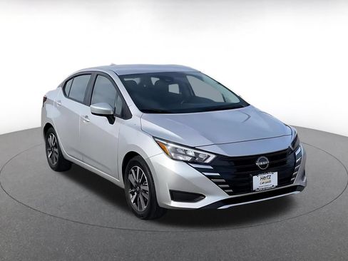 Used 2025 Nissan Versa SV FWD image 3
