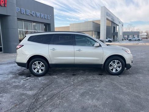 Used 2015 Chevrolet Traverse LT image 5