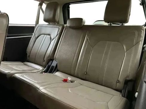 Used 2021 Ford Expedition Max Limited image 14