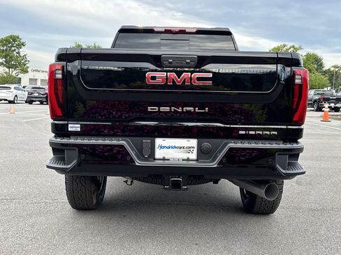 New 2025 GMC Sierra 2500 Denali w/ Denali Reserve Package image 9