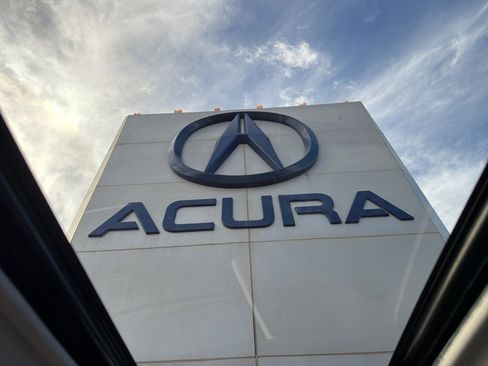 Used 2019 Toyota RAV4 Limited image 2