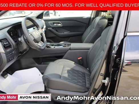 New 2026 Nissan Rogue Platinum image 10