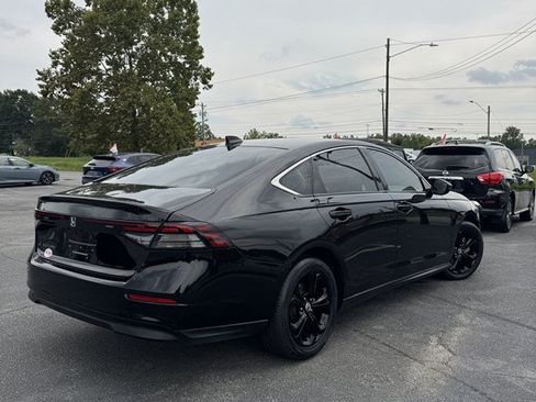 Used 2024 Honda Accord EX image 4